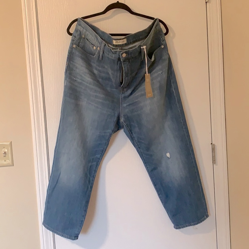 NWT Madewell Classic Distressed Straight Jeans